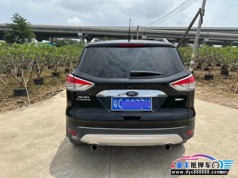 15年福特翼虎轿车抵押车出售