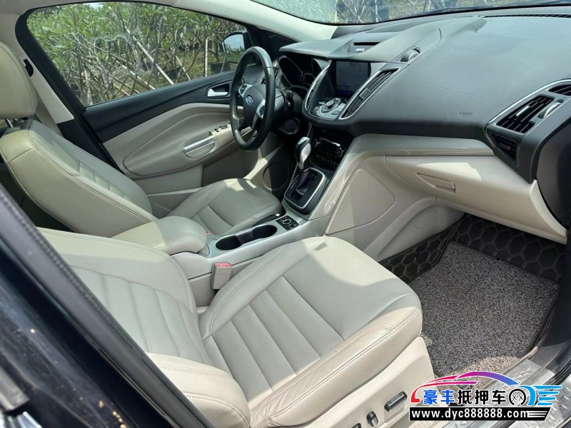 15年福特翼虎轿车抵押车出售