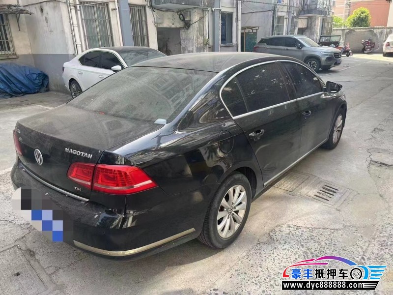 14年大众迈腾轿车抵押车出售