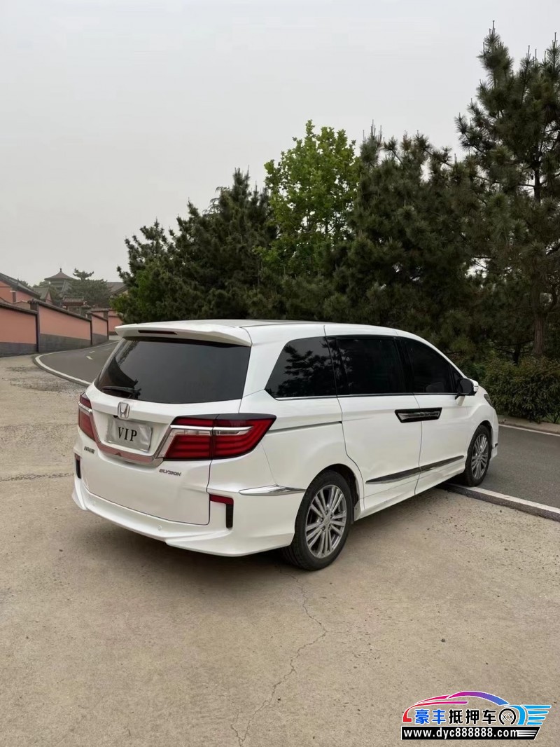 17年本田艾力绅轿车抵押车出售