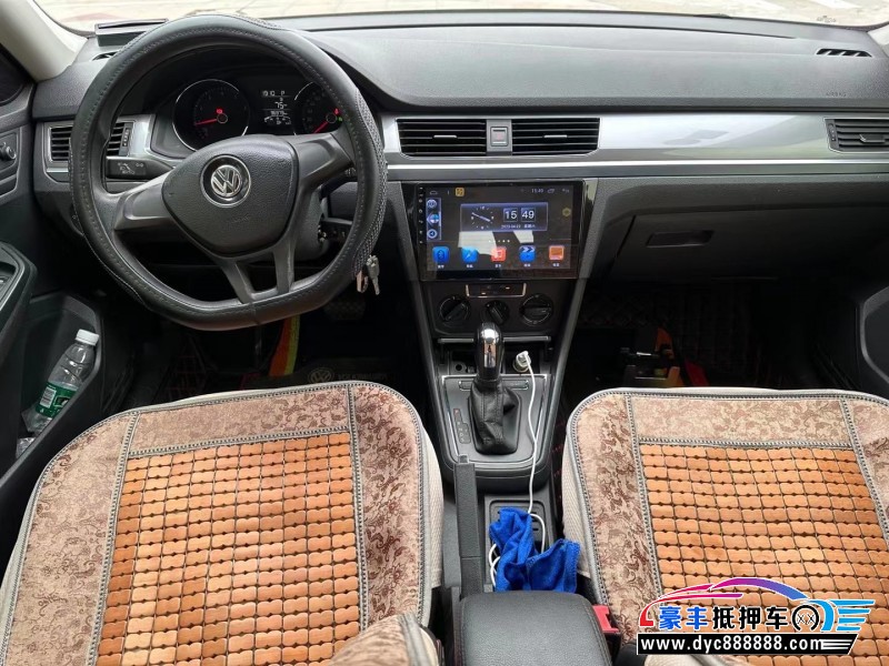 18年大众宝来轿车抵押车出售