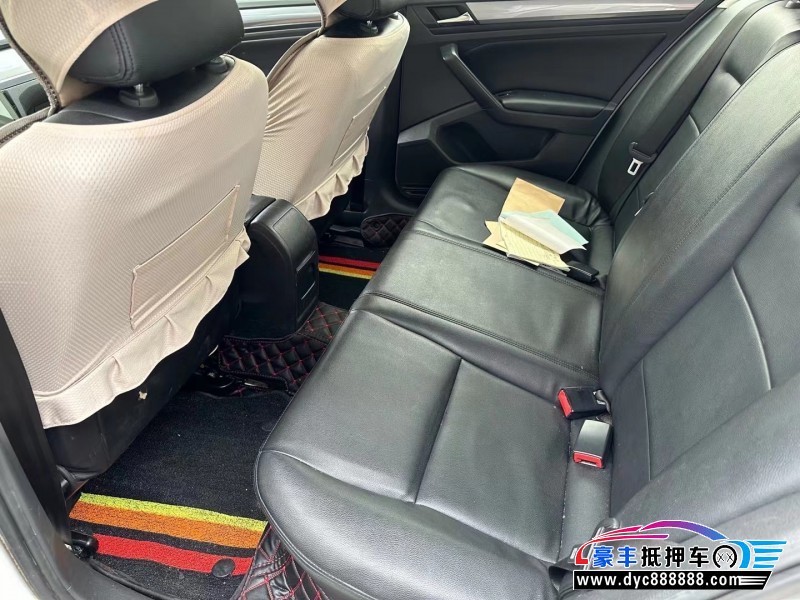 18年大众宝来轿车抵押车出售