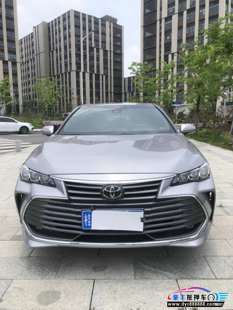 20年丰田亚洲龙轿车抵押车出售