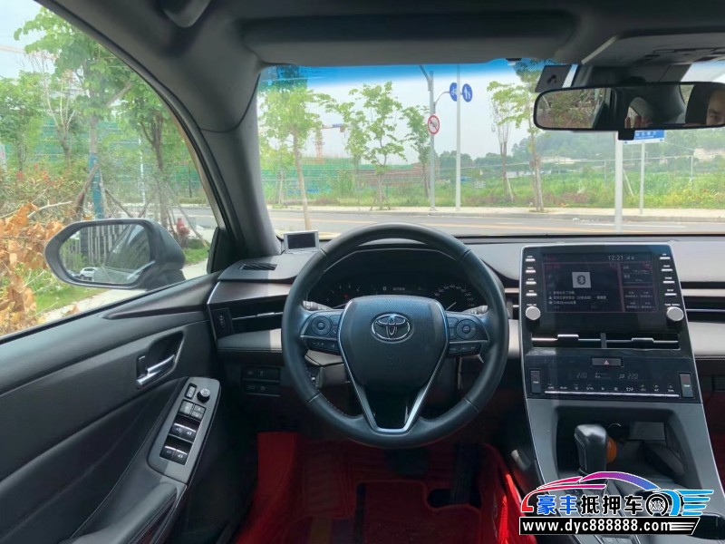 20年丰田亚洲龙轿车抵押车出售