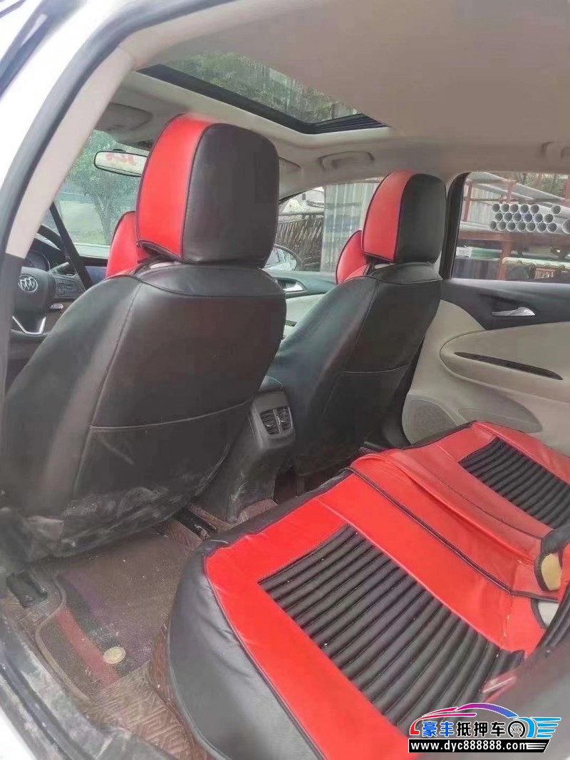 21年别克威朗轿车抵押车出售