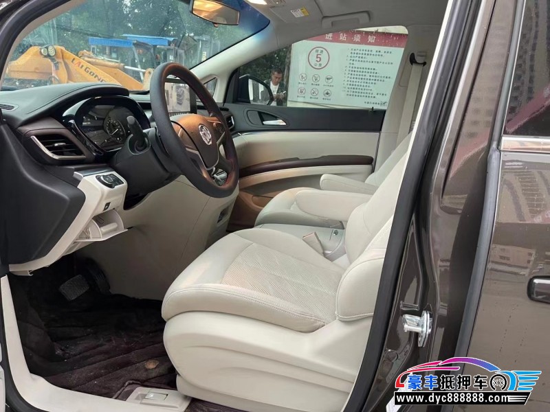 22年别克GL8SUV抵押车出售