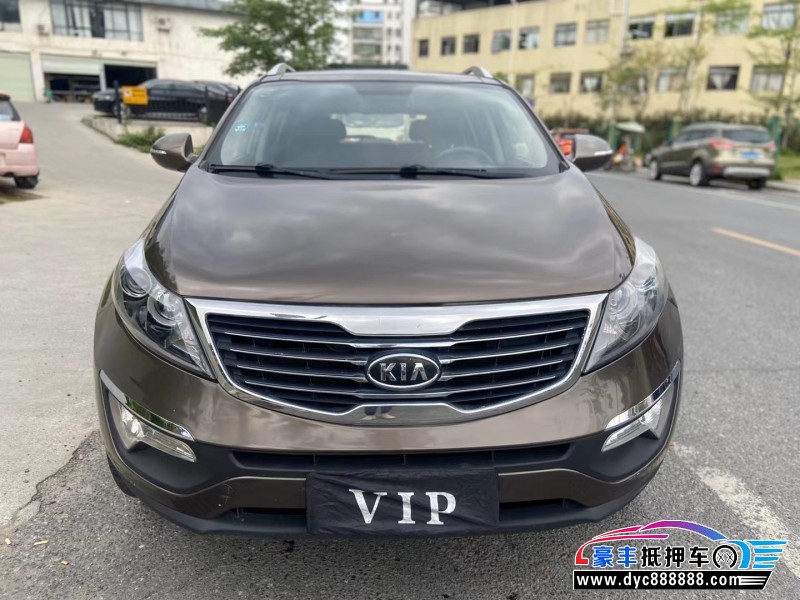 11年起亚智跑轿车抵押车出售