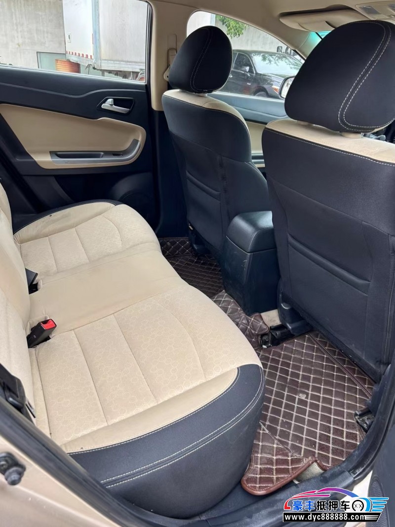 16年海马福美来轿车抵押车出售