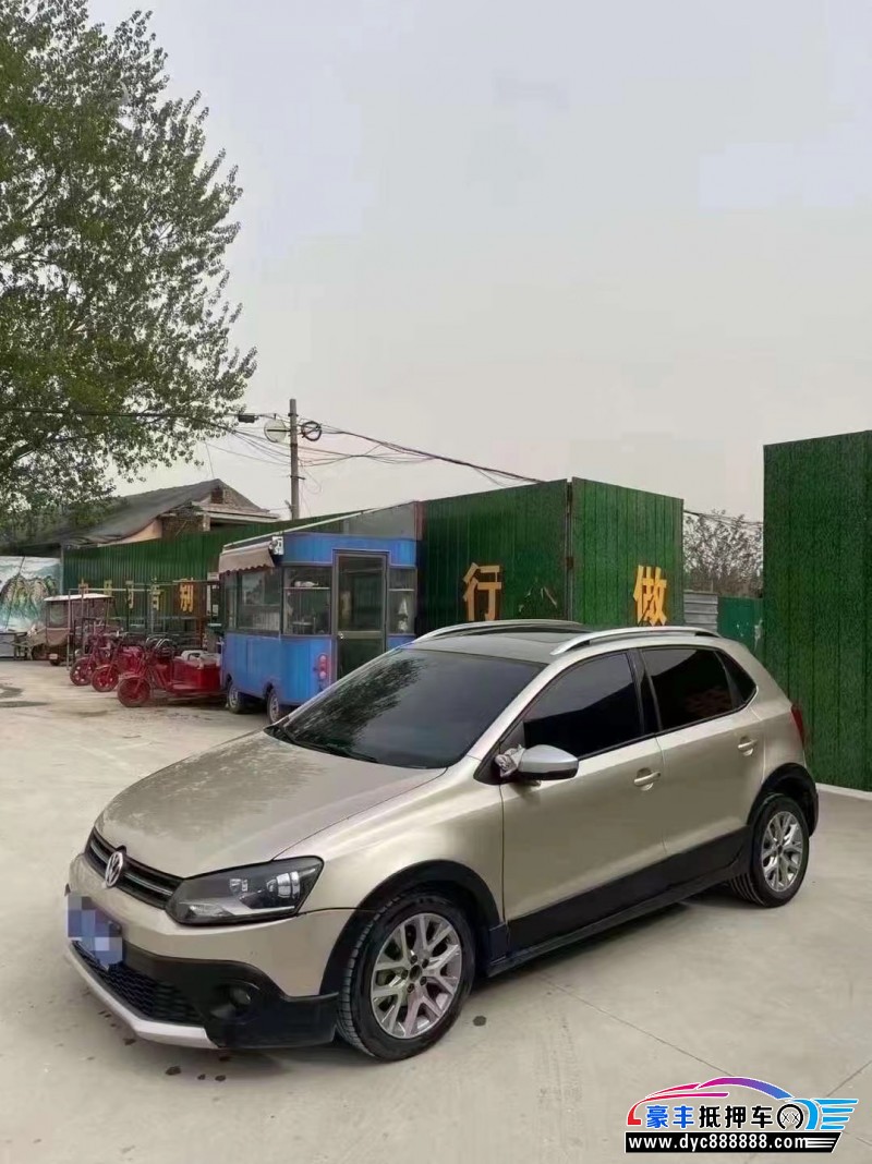 15年大众polo轿车抵押车出售