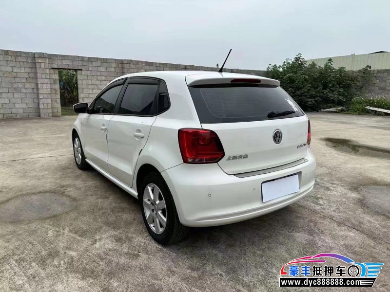13年大众polo轿车抵押车出售