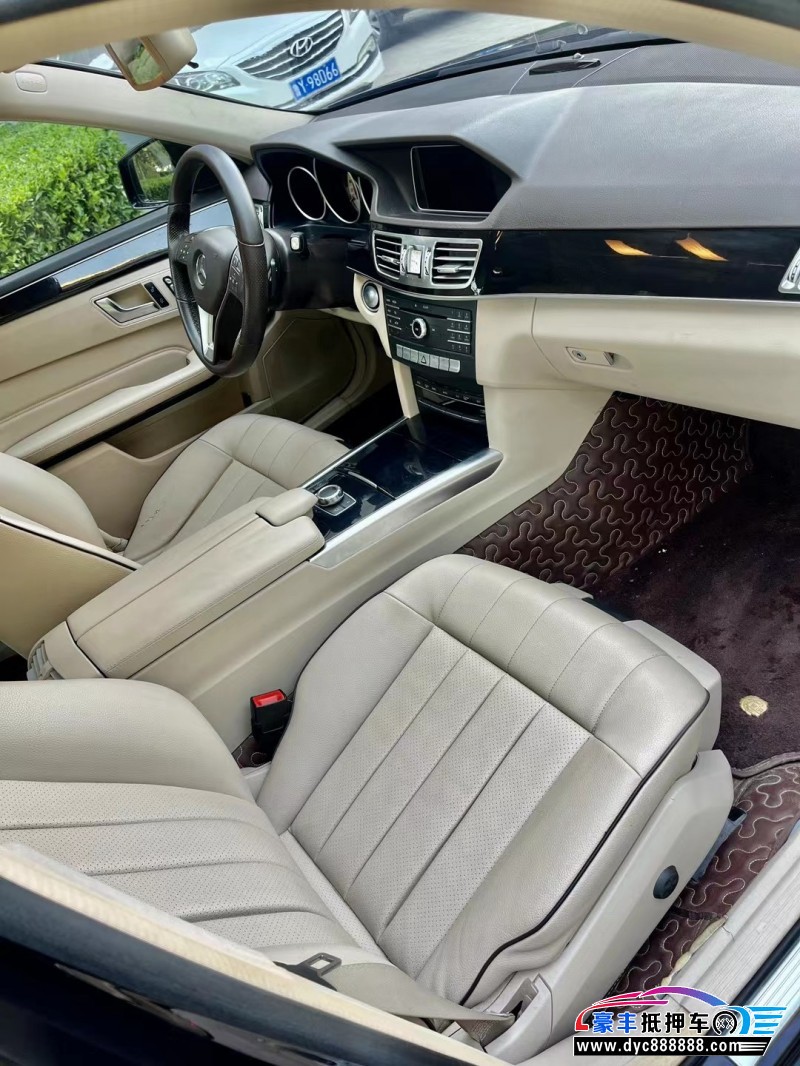 16年奔驰E轿车抵押车出售