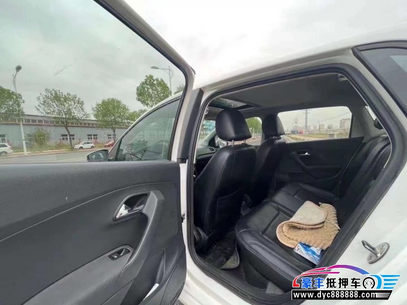 16年大众polo轿车抵押车出售