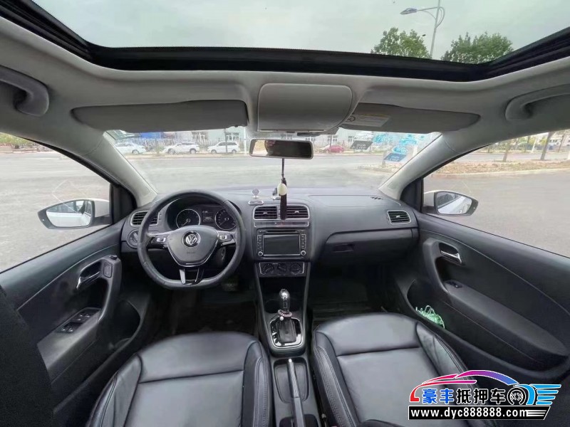 16年大众polo轿车抵押车出售