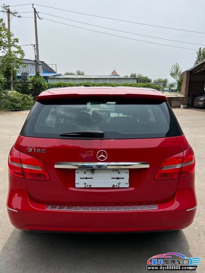 14年奔驰B轿车抵押车出售