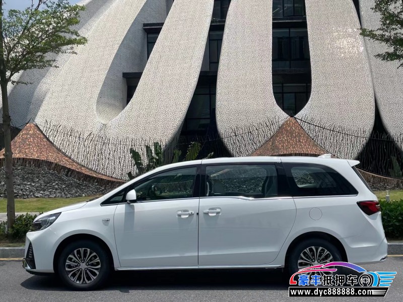 23年别克GL8轿车抵押车出售