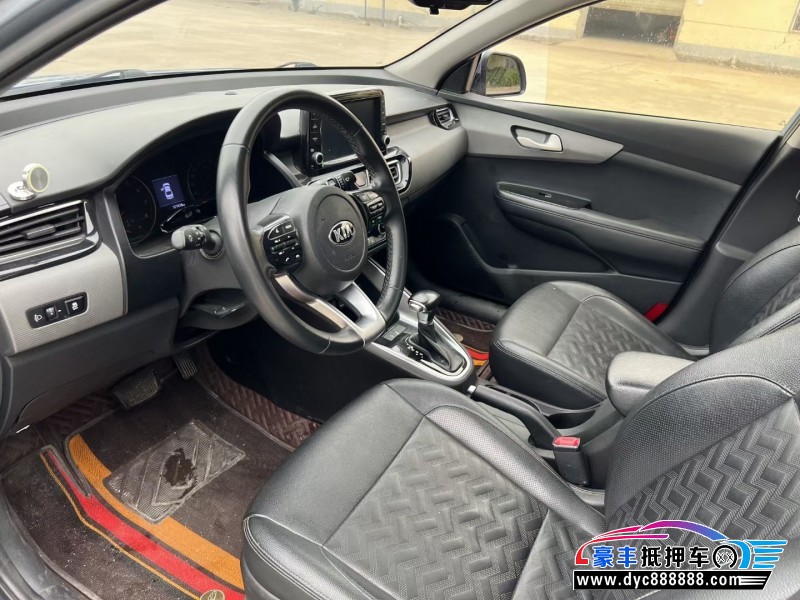 18年起亚福瑞迪轿车抵押车出售