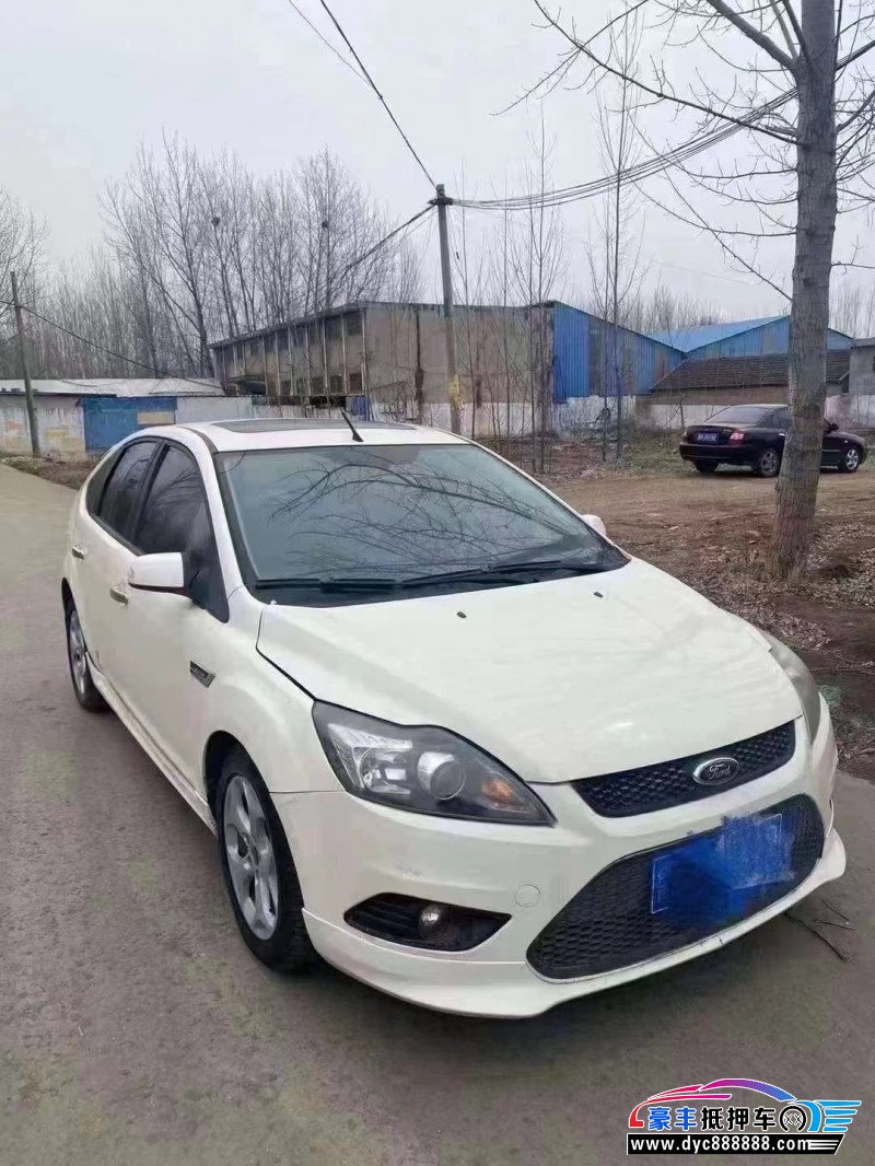 15年福特福克斯轿车抵押车出售