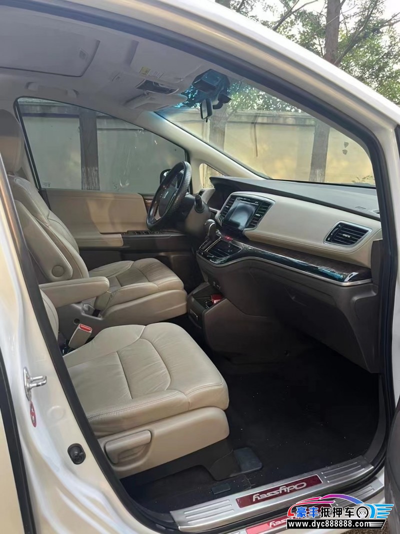 17年本田奥德赛轿车抵押车出售