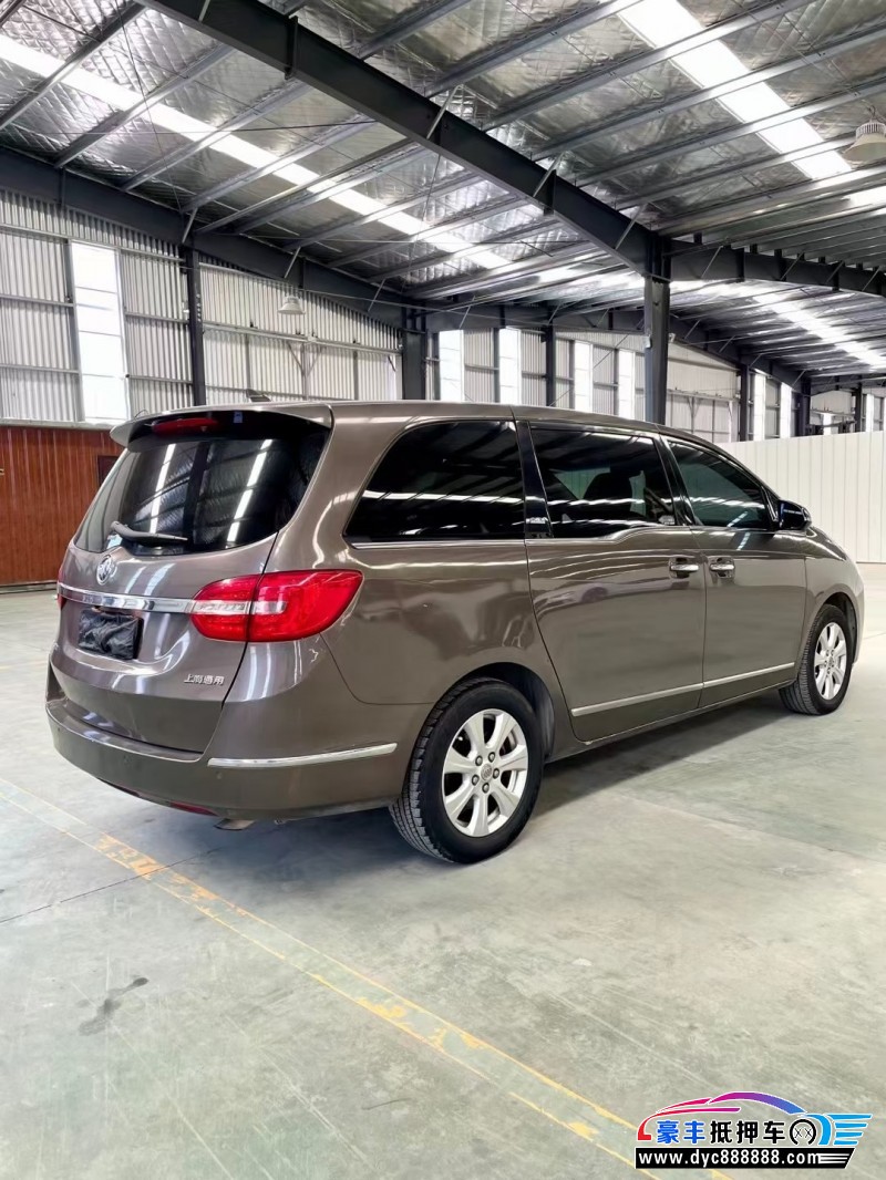 15年别克GL8轿车抵押车出售