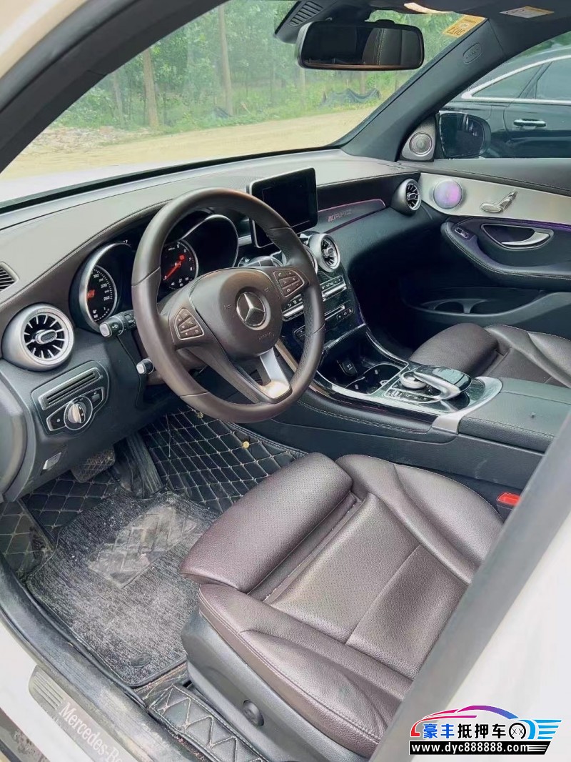 19年奔驰GLCSUV抵押车出售