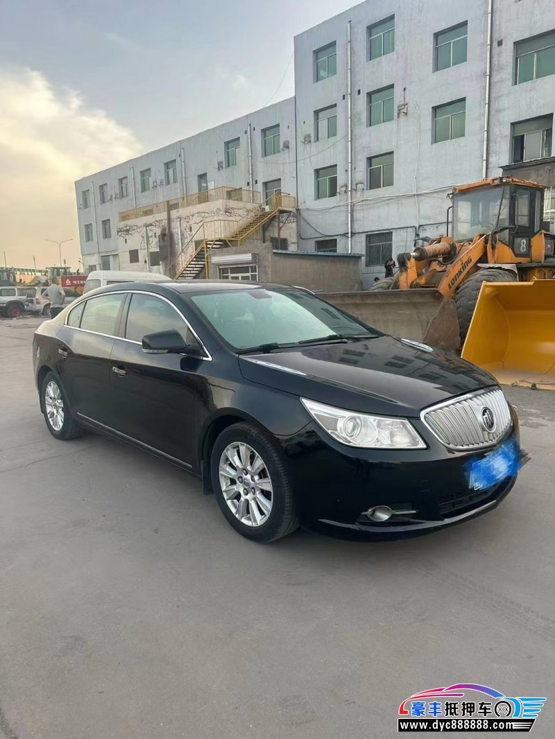 10年别克君越轿车抵押车出售