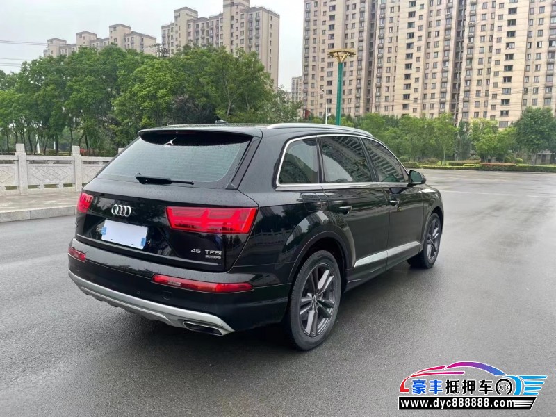 16年奥迪Q7轿车抵押车出售