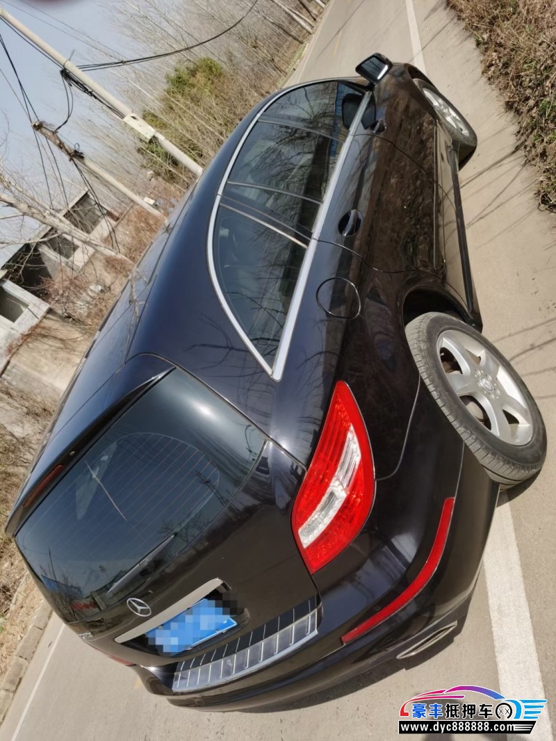 16年奔驰R轿车抵押车出售