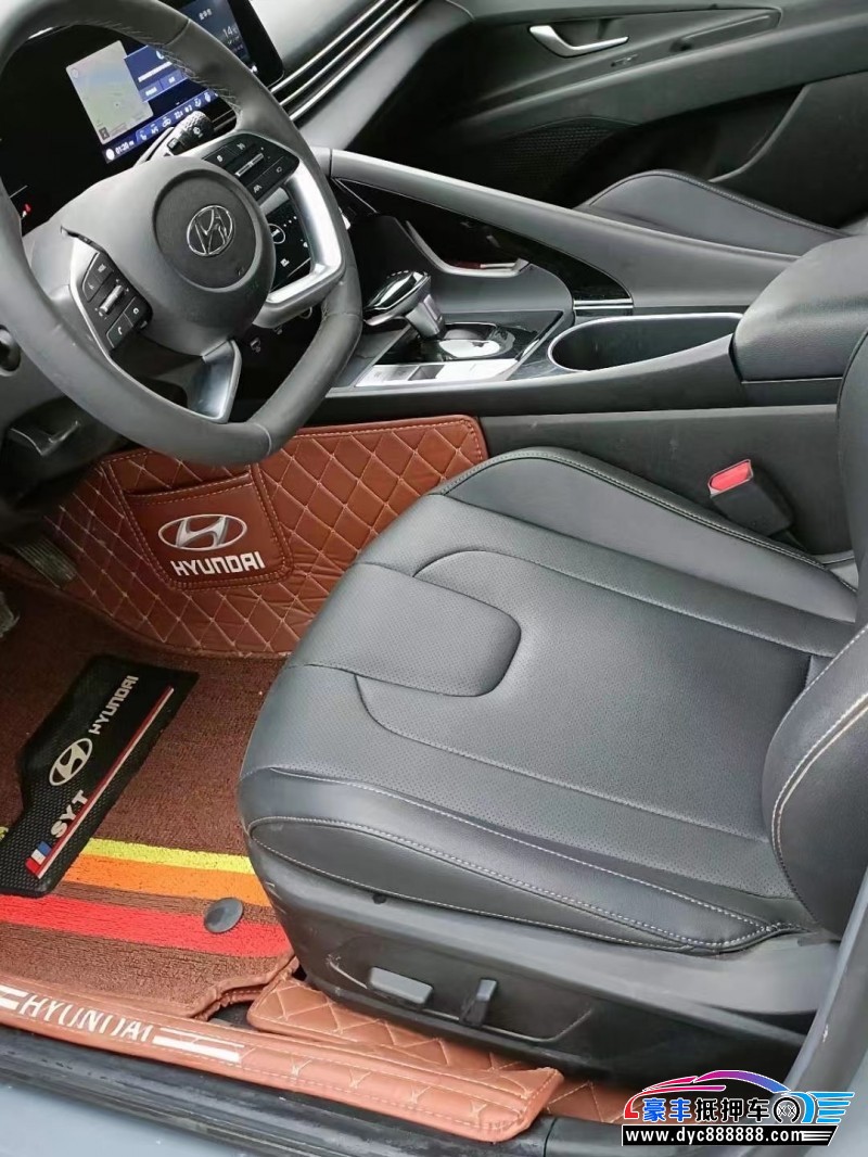 21年现代伊兰特轿车抵押车出售