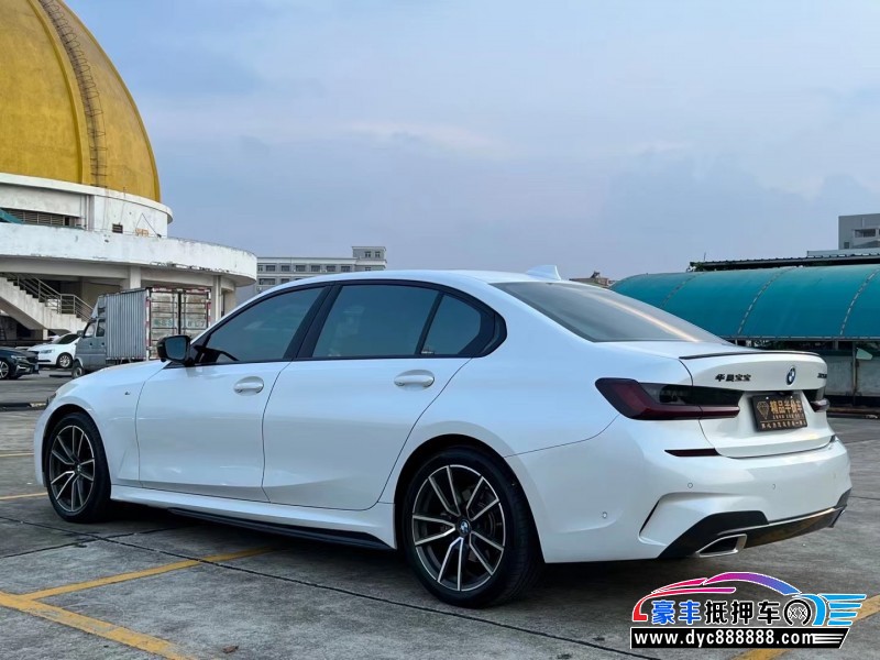 21年宝马3系轿车抵押车出售