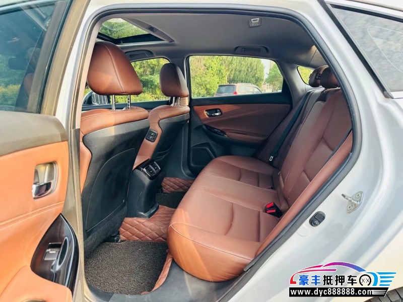 17年本田思铂睿轿车抵押车出售