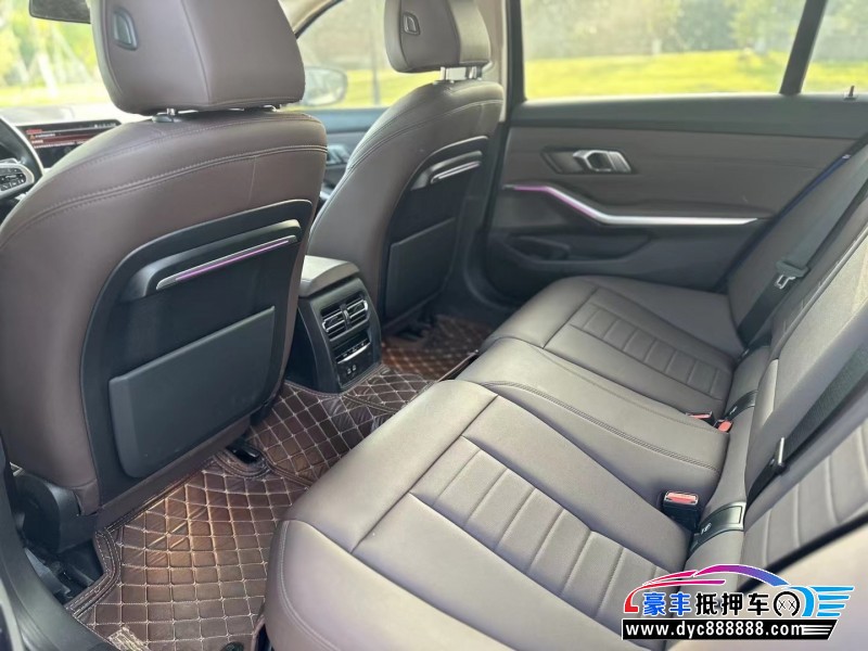 20年宝马3系轿车抵押车出售