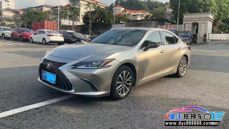 22年雷克萨斯ES轿车抵押车出售