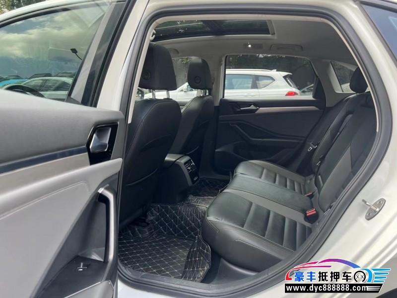 22年大众速腾轿车抵押车出售