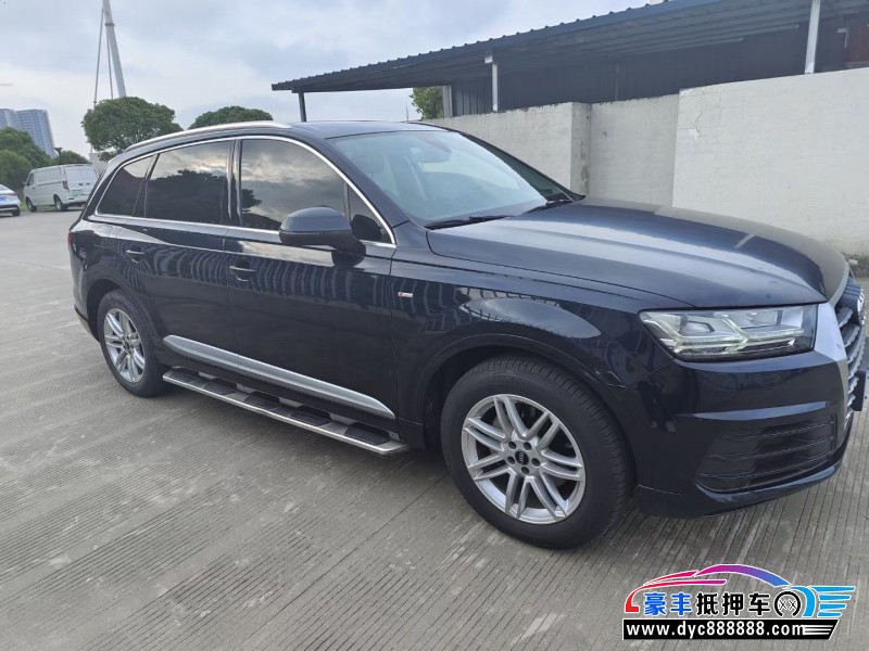 16年奥迪Q7轿车抵押车出售