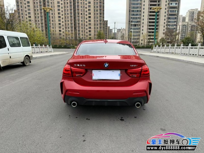 19年宝马1系轿车抵押车出售