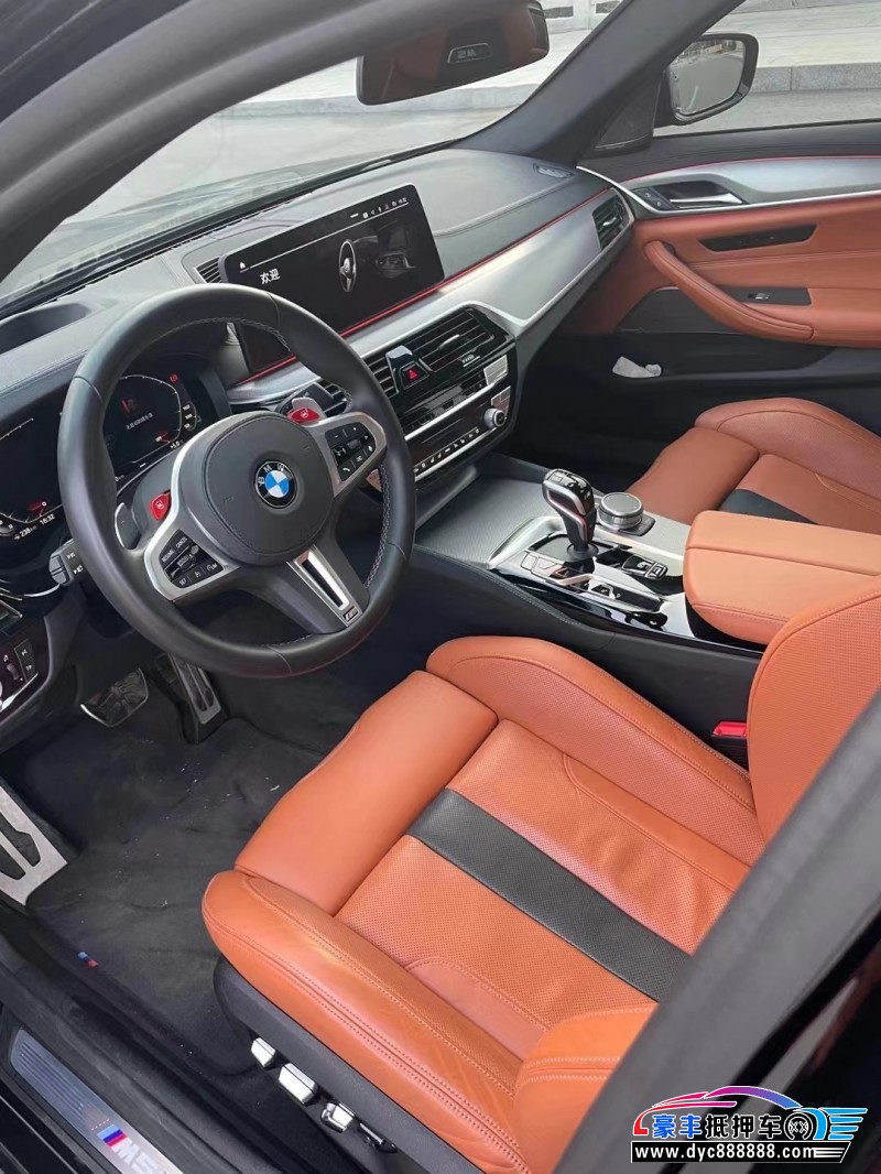 21年宝马M5轿车抵押车出售