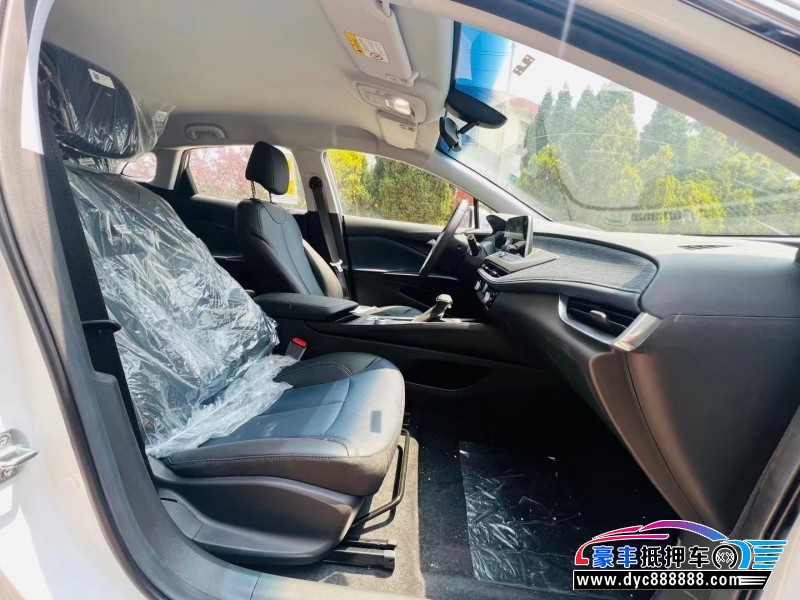 23年别克微蓝轿车抵押车出售