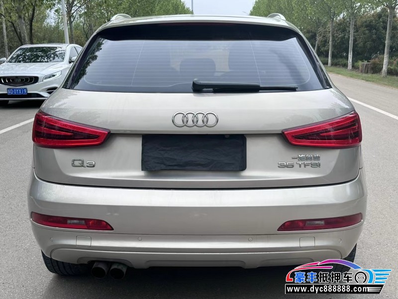 17年奥迪Q3轿车抵押车出售