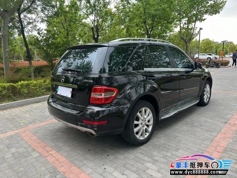 11年奔驰ML轿车抵押车出售