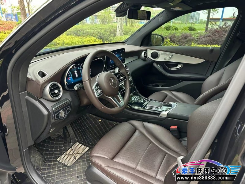 22年奔驰GLC轿车抵押车出售