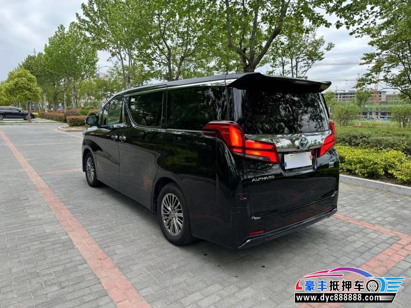 20年丰田埃尔法轿车抵押车出售