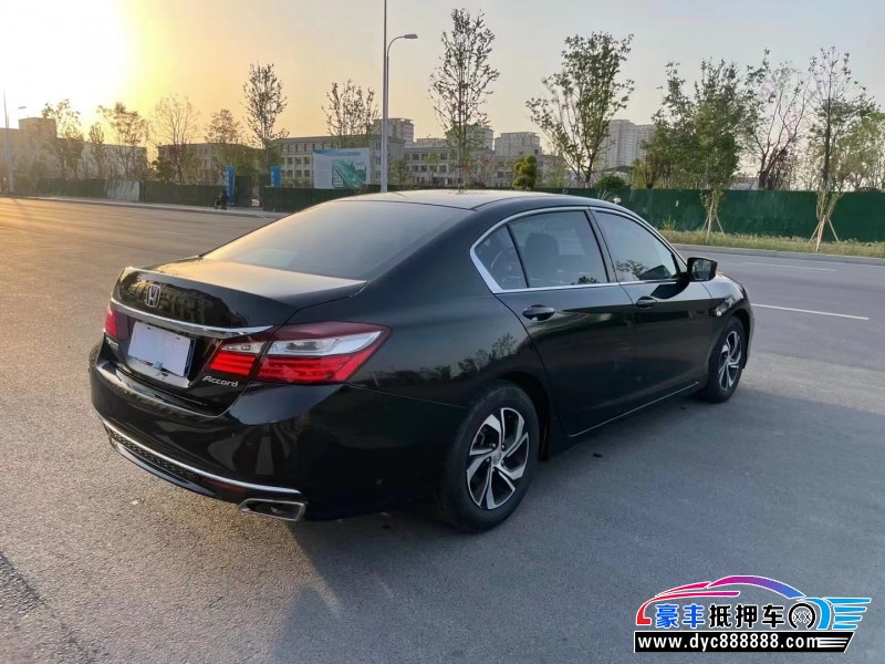 16年本田雅阁轿车抵押车出售