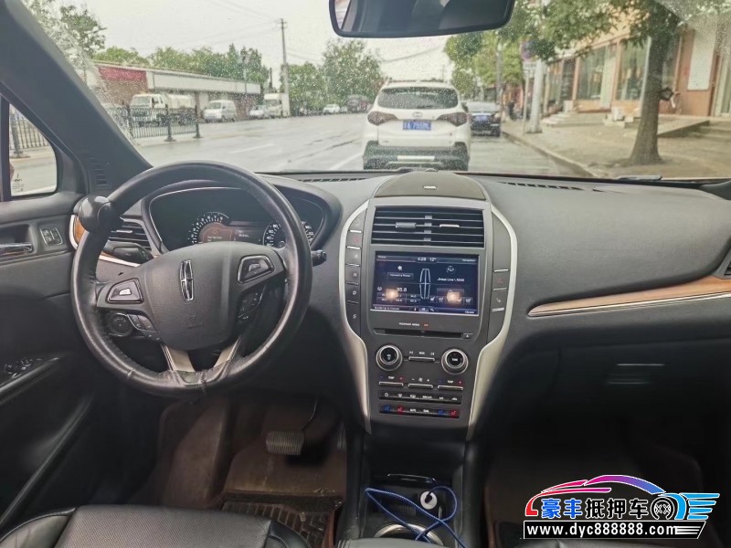 16年林肯MKCSUV抵押车出售