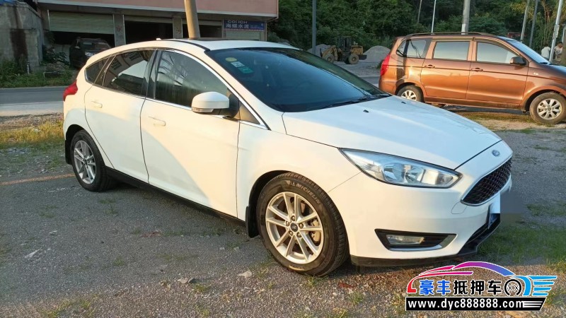 17年福特福克斯轿车抵押车出售