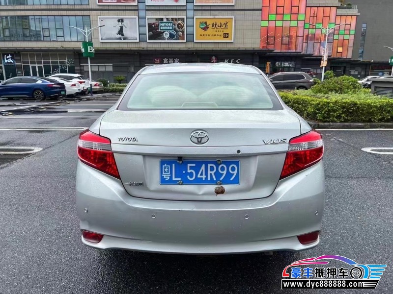 16年丰田威驰轿车抵押车出售