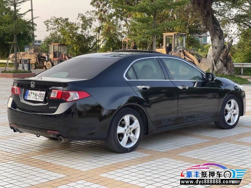 12年本田思铂睿轿车抵押车出售