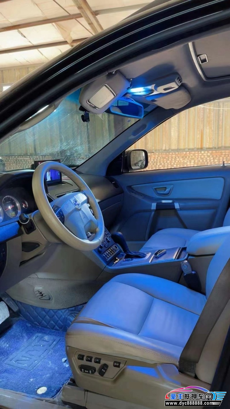 10年沃尔沃XC60轿车抵押车出售