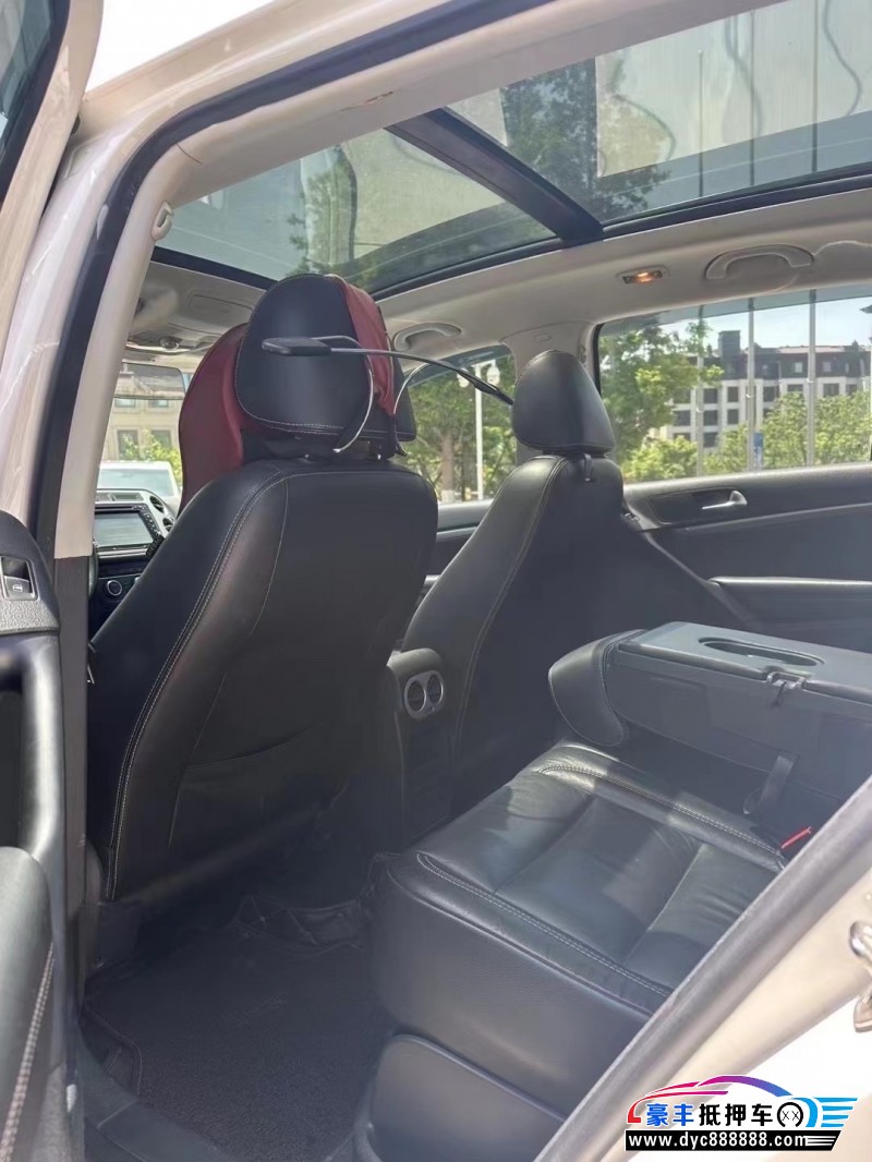 17年大众途观轿车抵押车出售