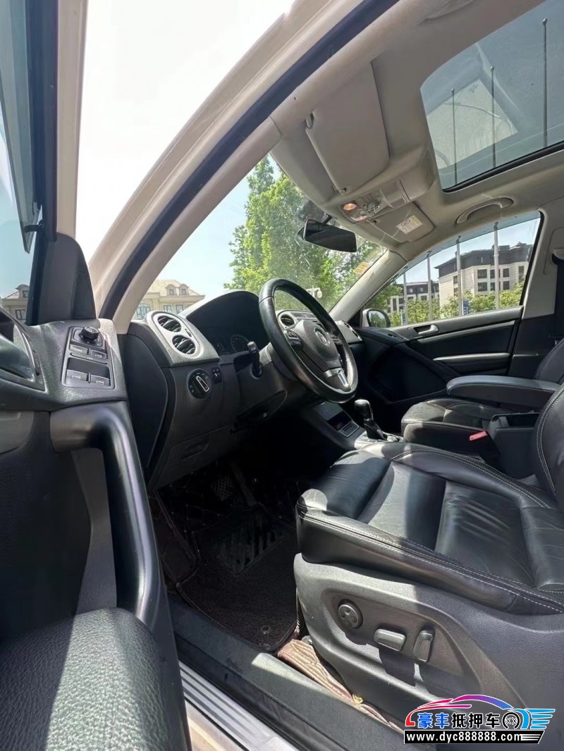 17年大众途观轿车抵押车出售