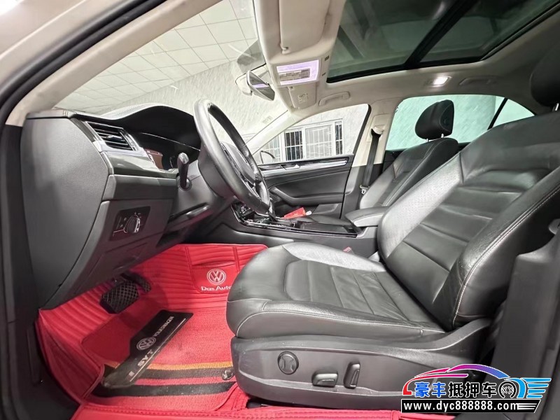 18年大众辉昂轿车抵押车出售